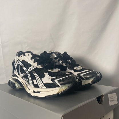 Balenciaga BLK/White Runners Sz. 42