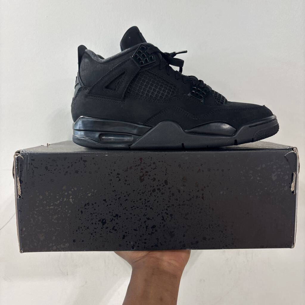 JORDAN 4 BLACK CAT SZ 8.5