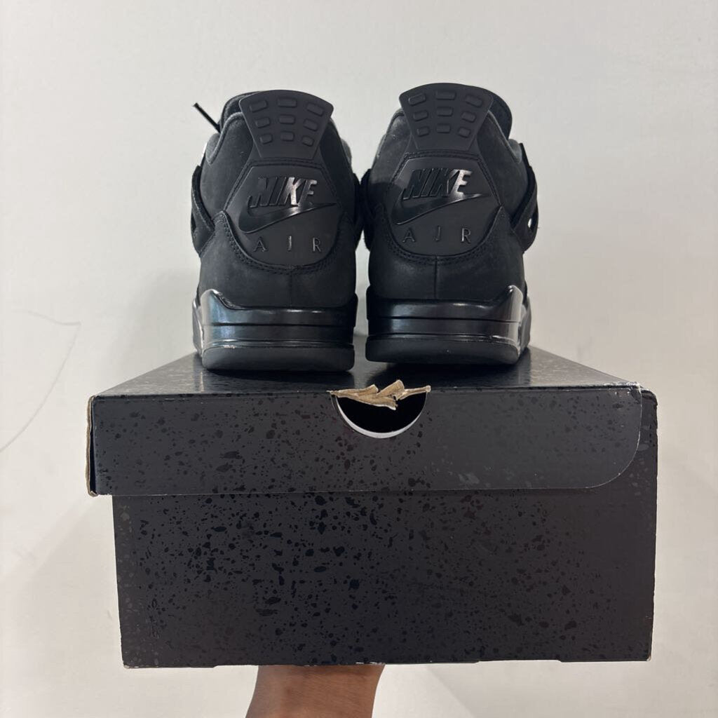 JORDAN 4 BLACK CAT SZ 8.5