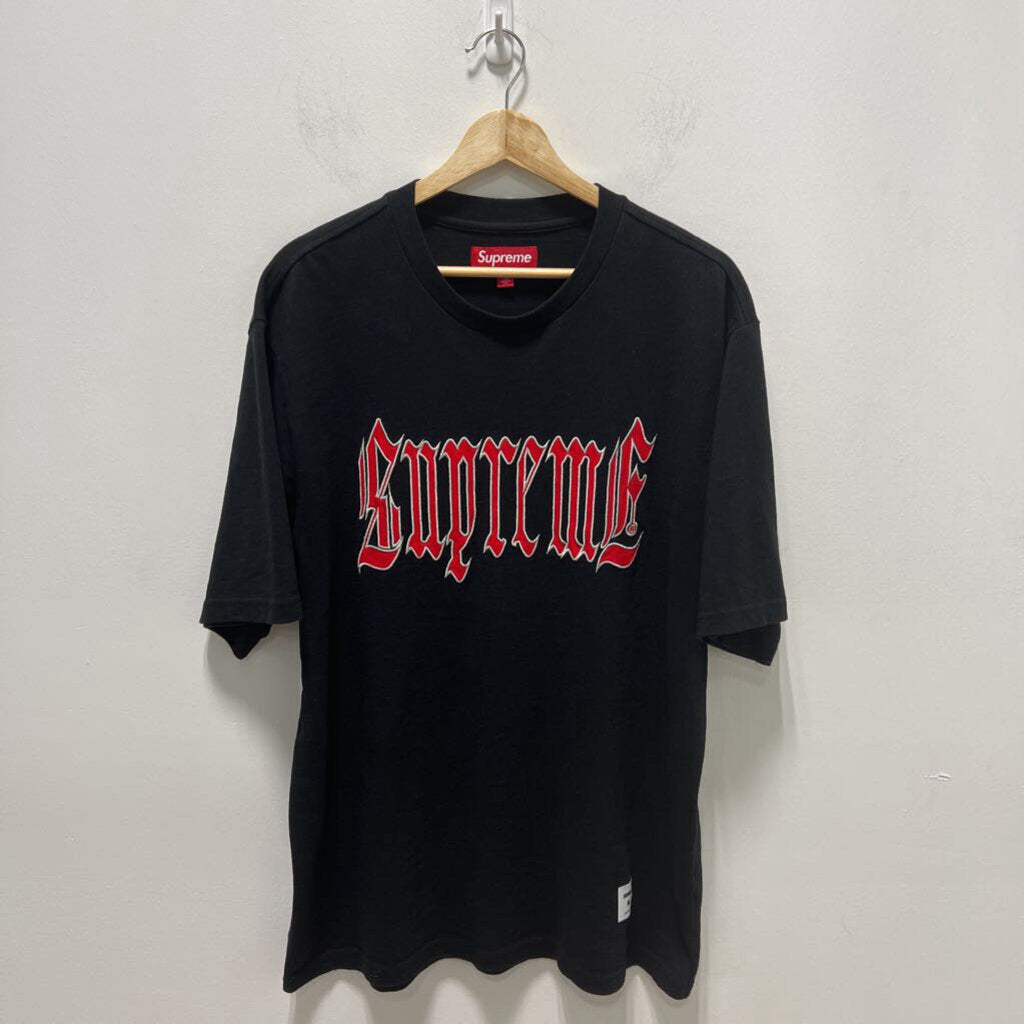 SUPREME TEE SZ M