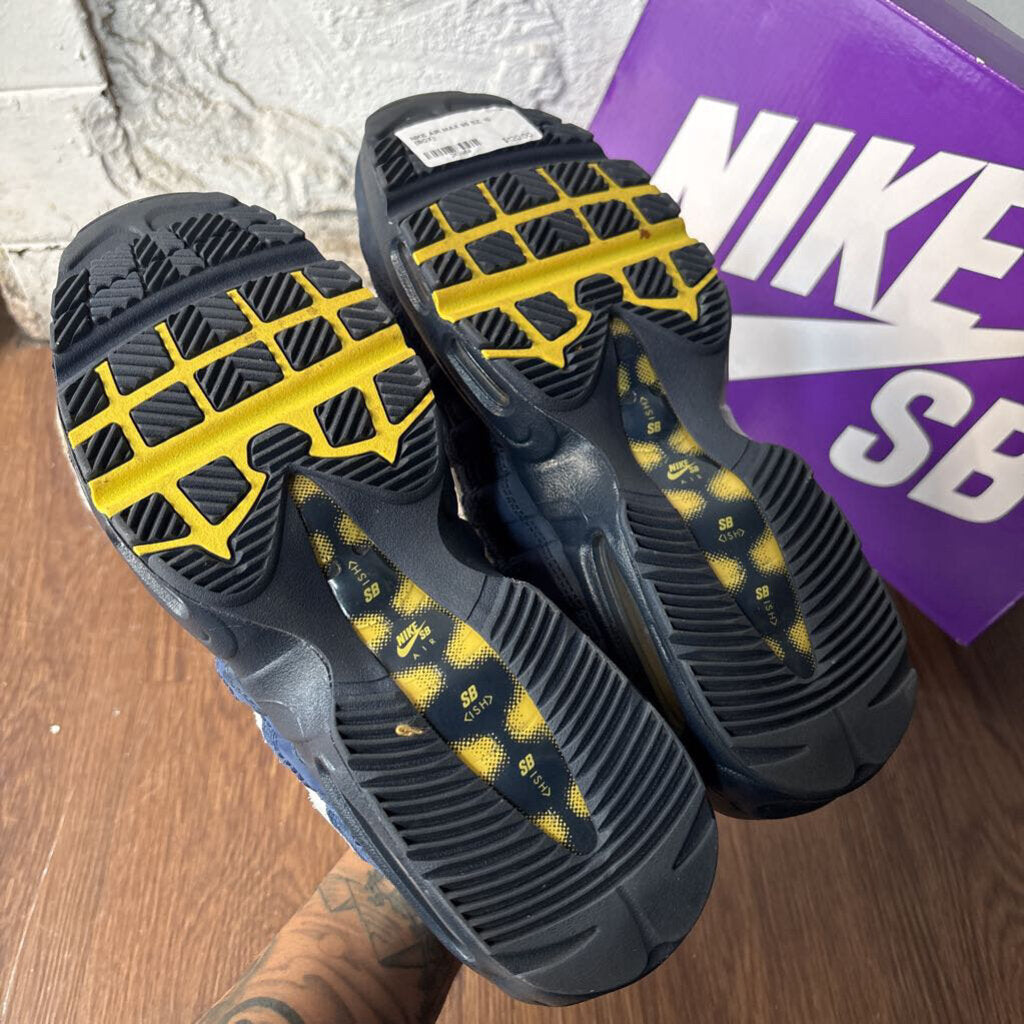 NIKE AIR MAX 95 SZ. 10 (BOX)