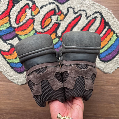YEEZY DSRT BOOT OIL SZ. 9 (NO BOX)