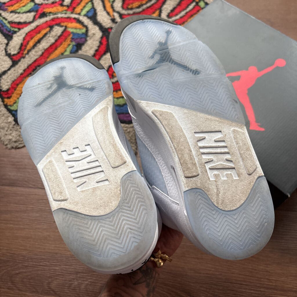 JORDAN 5 WHITE METALLIC SZ. 12 (BOX)