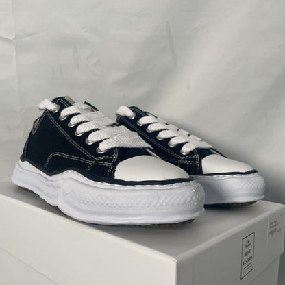 Maison Mihara Sneakers Sz. 43