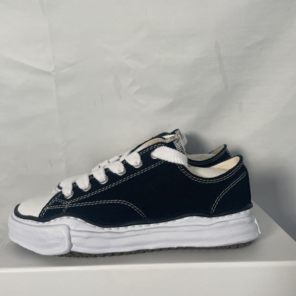 Maison Mihara Sneakers Sz. 45