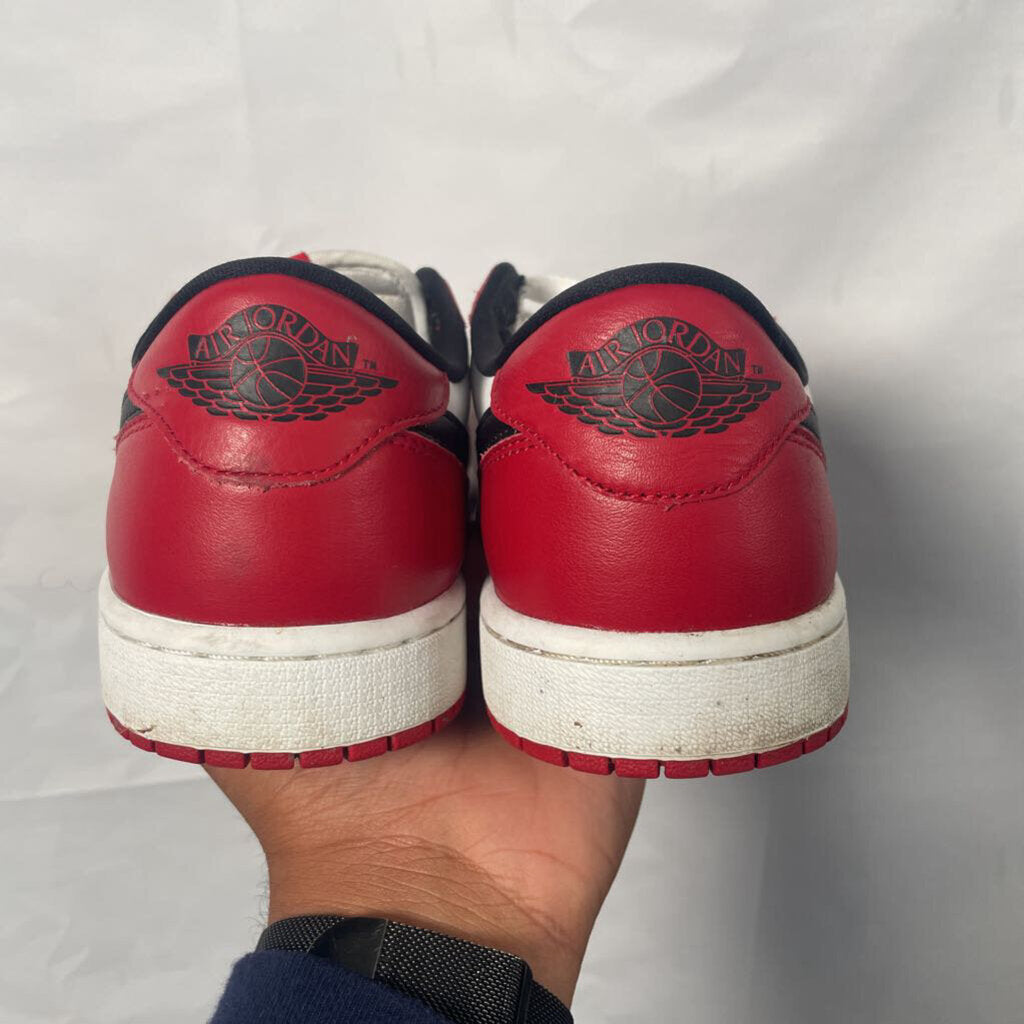 Jordan 1 Low Chicago Sz. 9.5