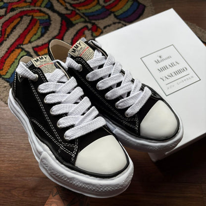 MAISON MIHARA SNEAKERS SZ. 42