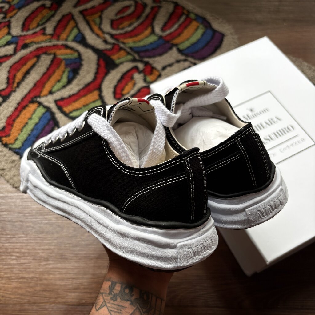 MAISON MIHARA SNEAKERS SZ. 42