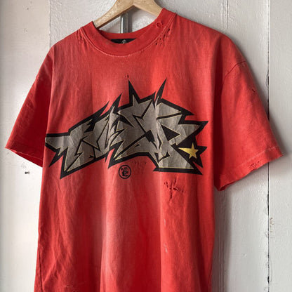 HELLSTAR DISTRESSED TEE SZ. XS