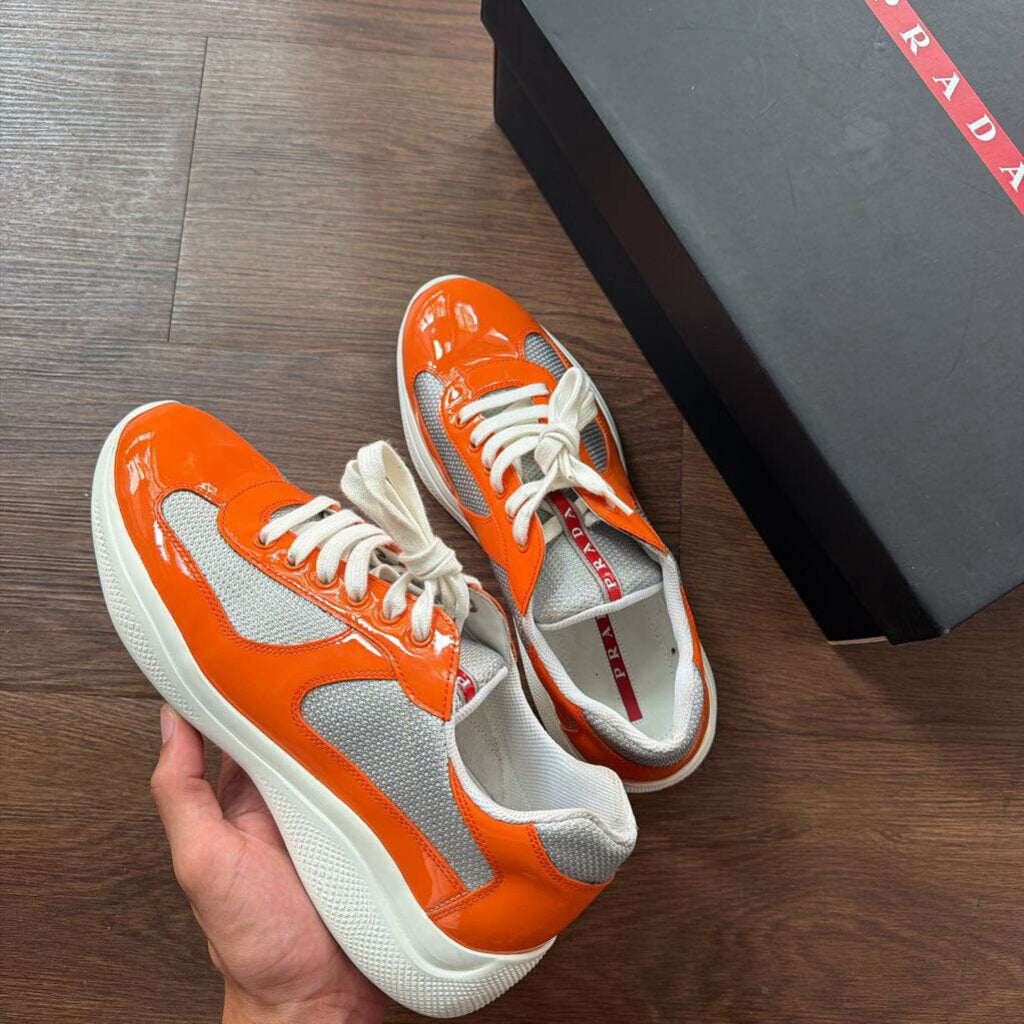 PRADA CUPS W BOX SZ.42