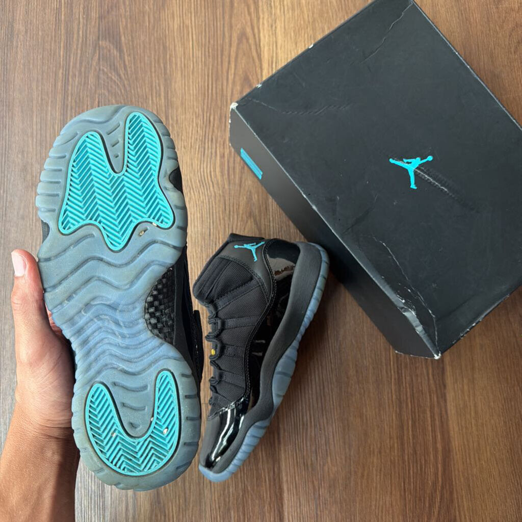 AIR JORDAN 11 " GAMMA " SZ.7 W BOX