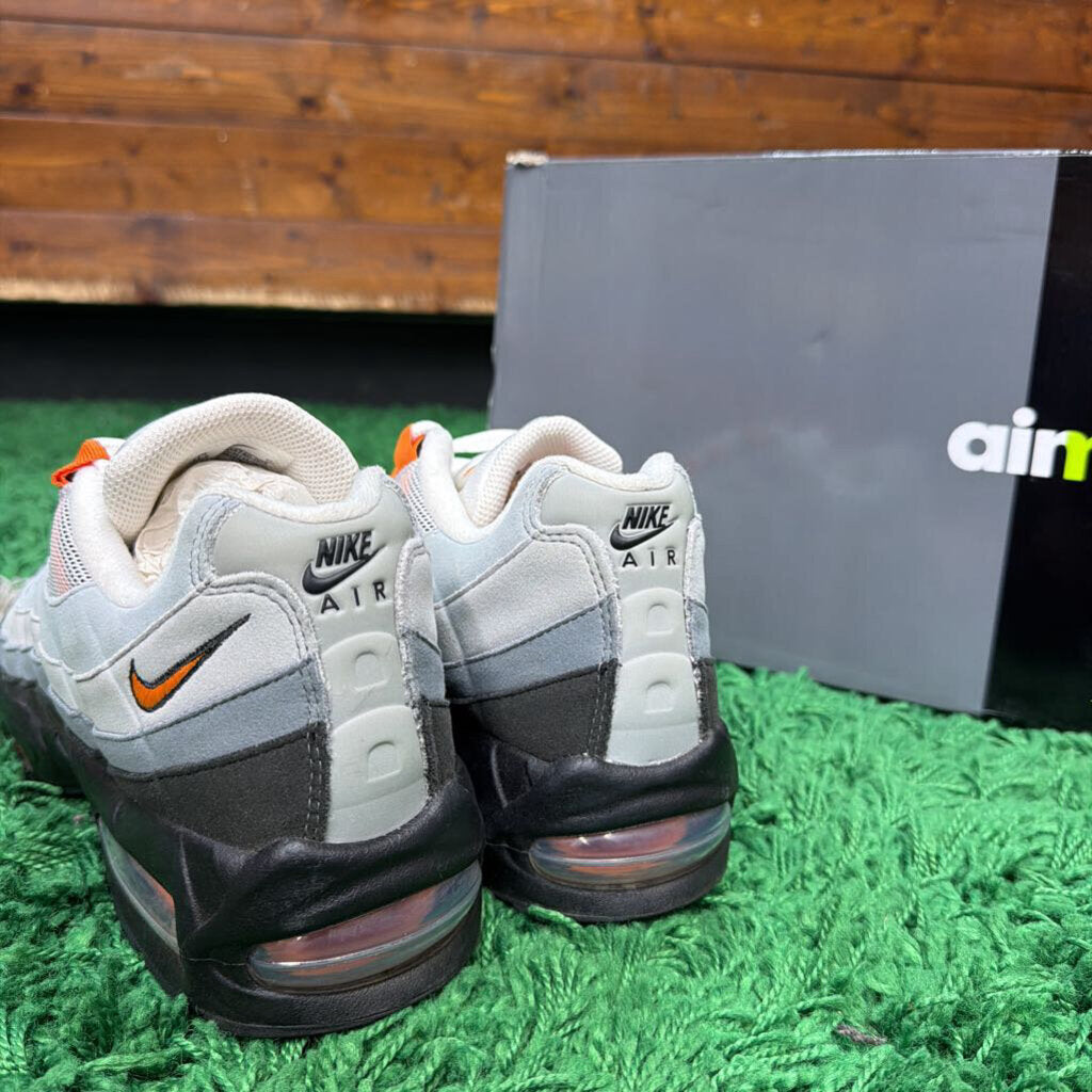 NIKE AIRMAX 95 "ORANGE" SZ 11.5 (BOX)
