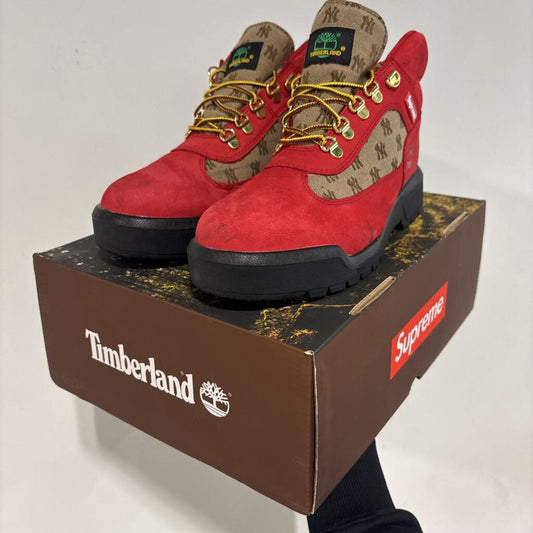 SUPREME X YANKEES TIMBS SZ 7.5
