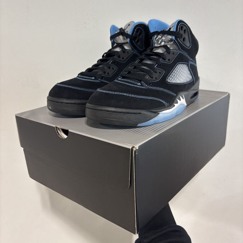 JORDAN 5 UNIVERSITY SZ 10.5 DS