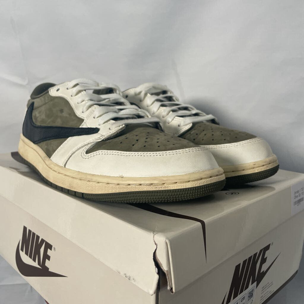 Jordan 1 TS Medium Olive Sz. 11.5