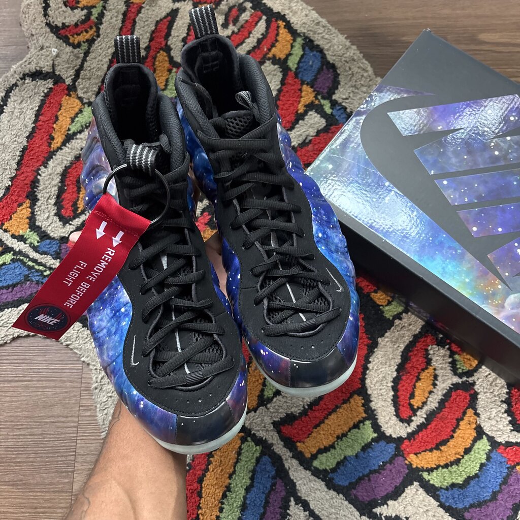 NIKE FOAMPOSITE GALAXY SZ. 12.5 (BOX)
