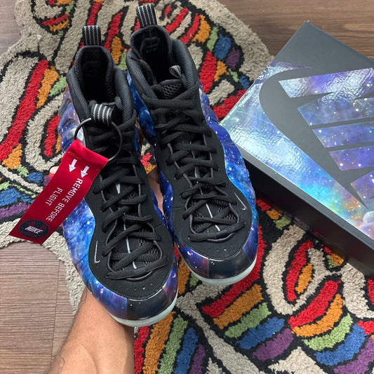 NIKE FOAMPOSITE GALAXY SZ. 12.5 (BOX)