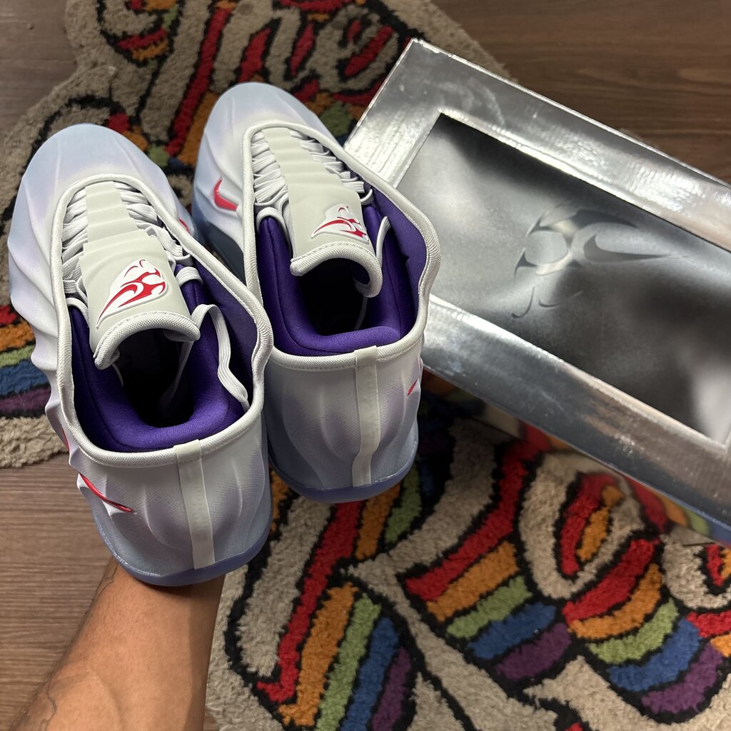 NIKE GT FUTURE SZ. 12.5 (BOX)