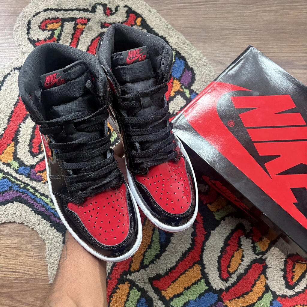 JORDAN 1 BRED PATENT SZ. 11 (BOX)