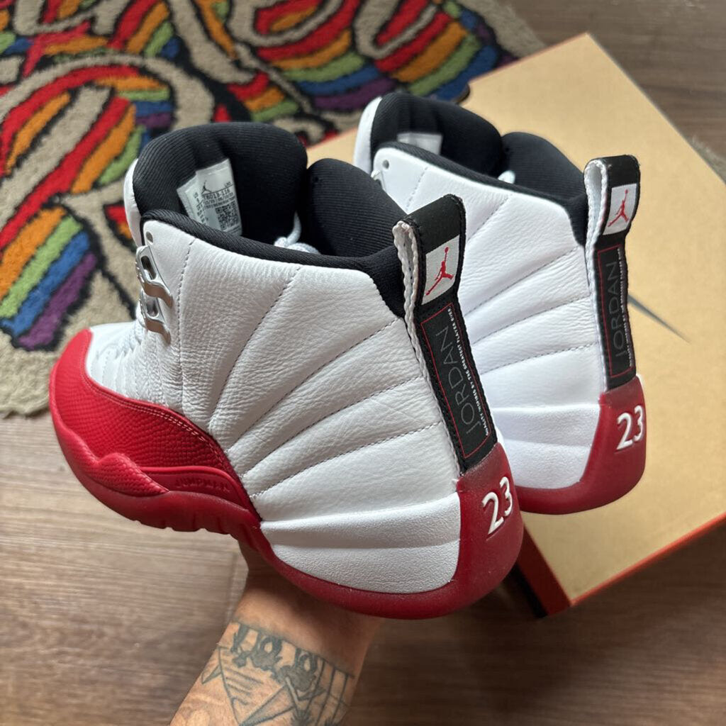 JORDAN 12 "CHERRY" SZ 9 (BOX)