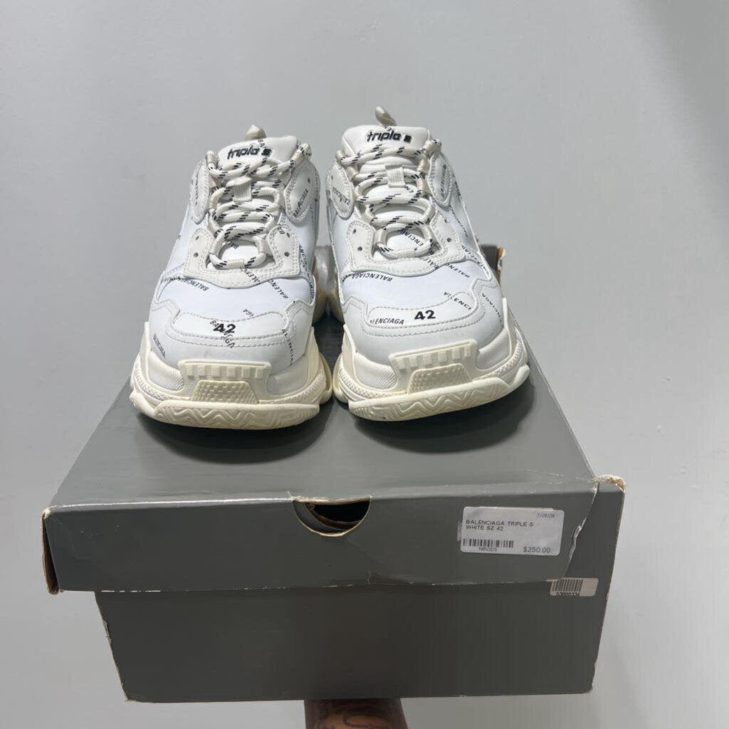 BALENCIAGA TRIPLE S WHITE SZ 42