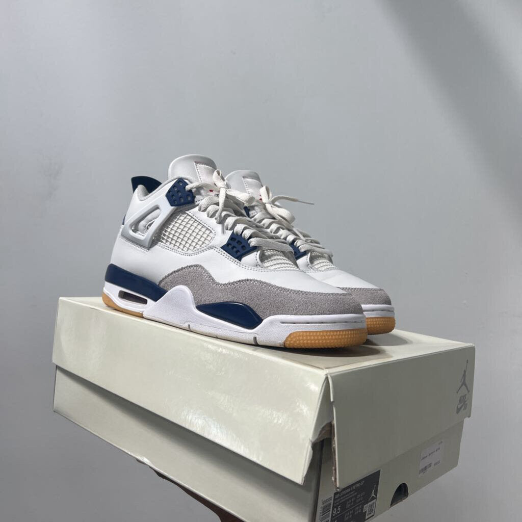 JORDAN 4 SB NAVY SZ 9.5
