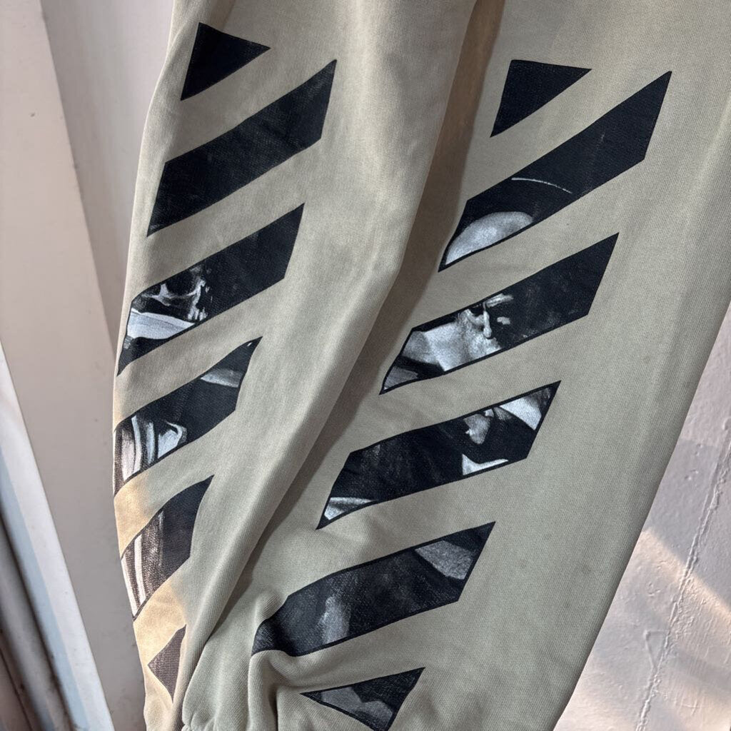 OFF WHITE SWEATS SZ. S