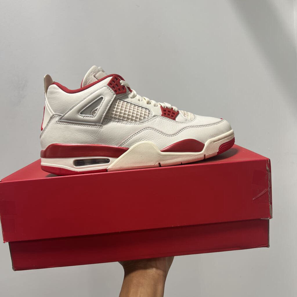 JORDAN 4 VALENTINES DAY SZ 10M 11.5W