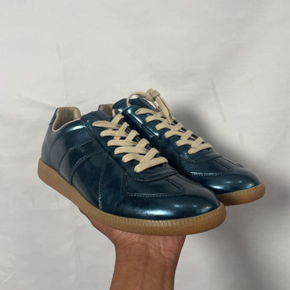 Blue Metallic gats Sz. 42