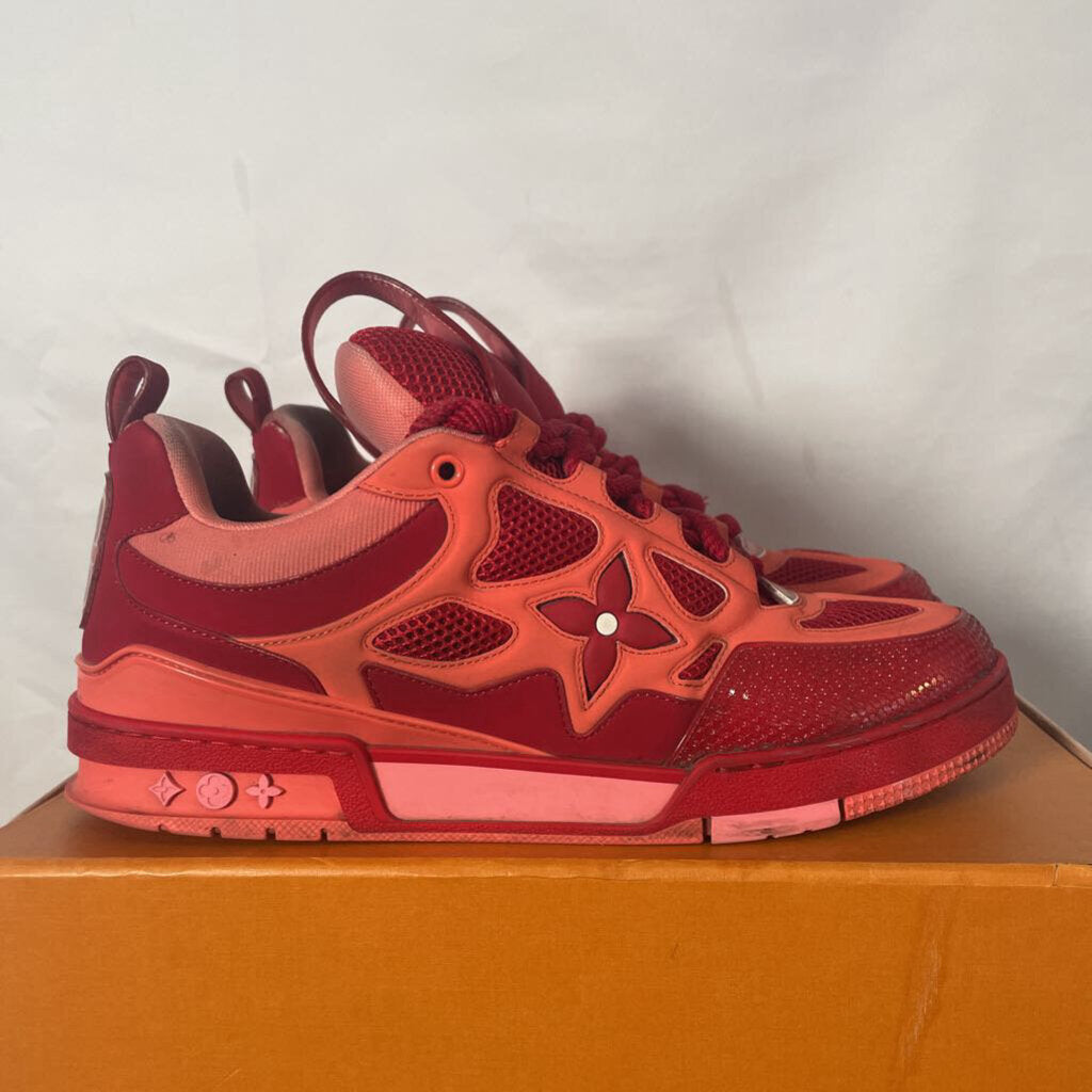 Red LV Skates Sz. 10(LV)