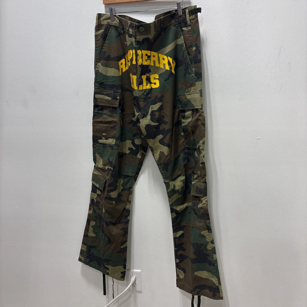RASPBERRY HILLS CARGOS SZ XL