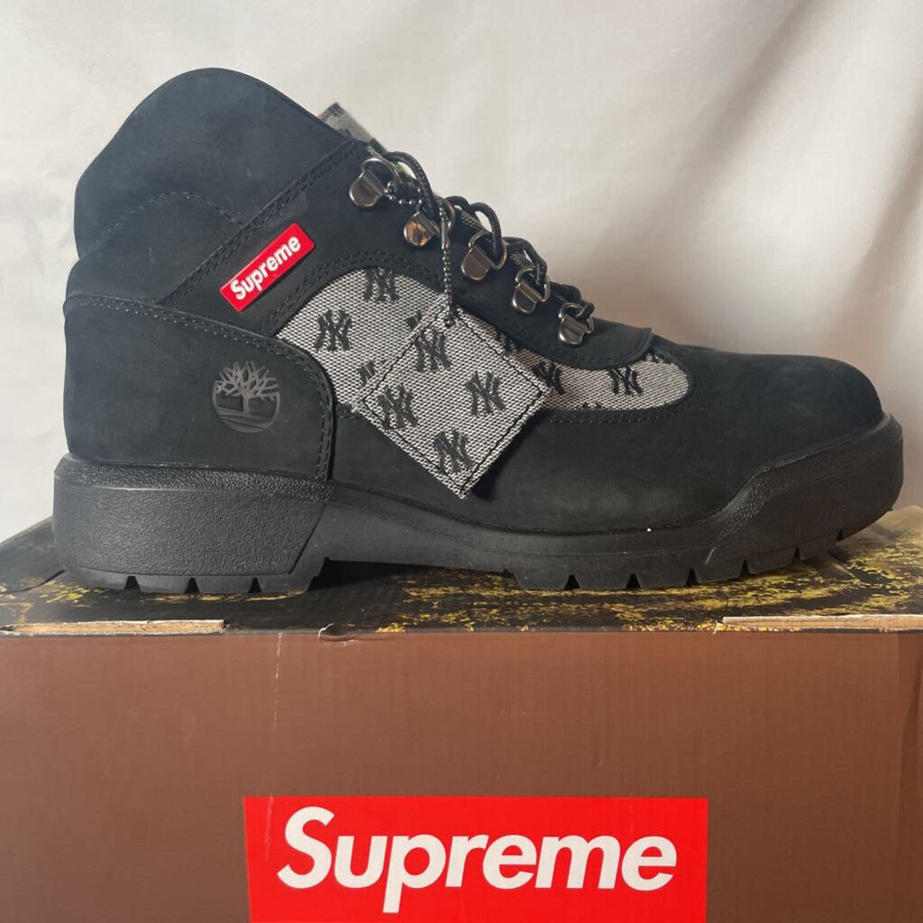 Supreme Black Field Boot Sz. 10