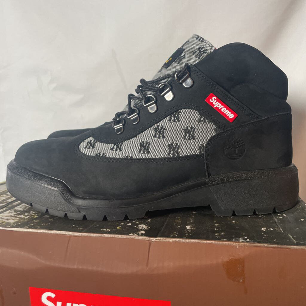 Supreme Black Field Boot Sz. 10