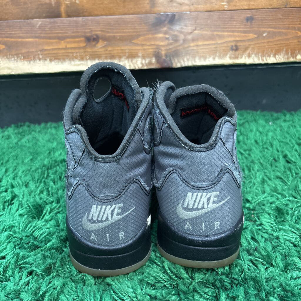 JORDAN 5 MUSLIN SZ. 8.5 (NO BOX)