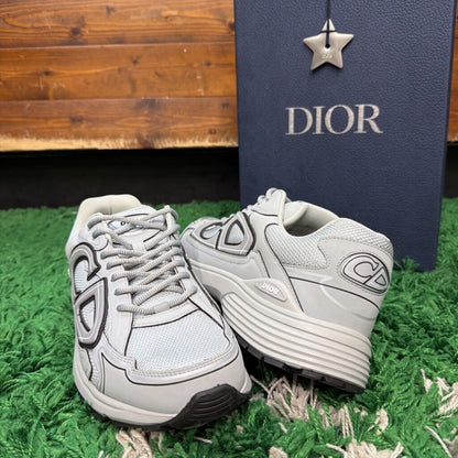 CHRISTIAN DIOR B30 SZ. 44 (BOX)