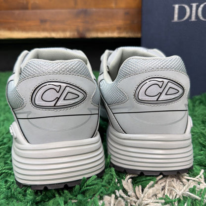 CHRISTIAN DIOR B30 SZ. 44 (BOX)