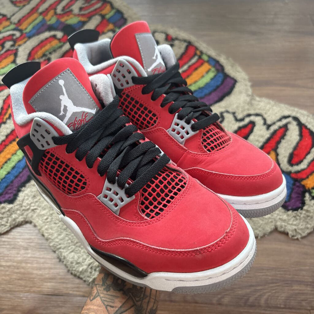 JORDAN 4 TORO BRAVO SZ. 8 (NO BOX)