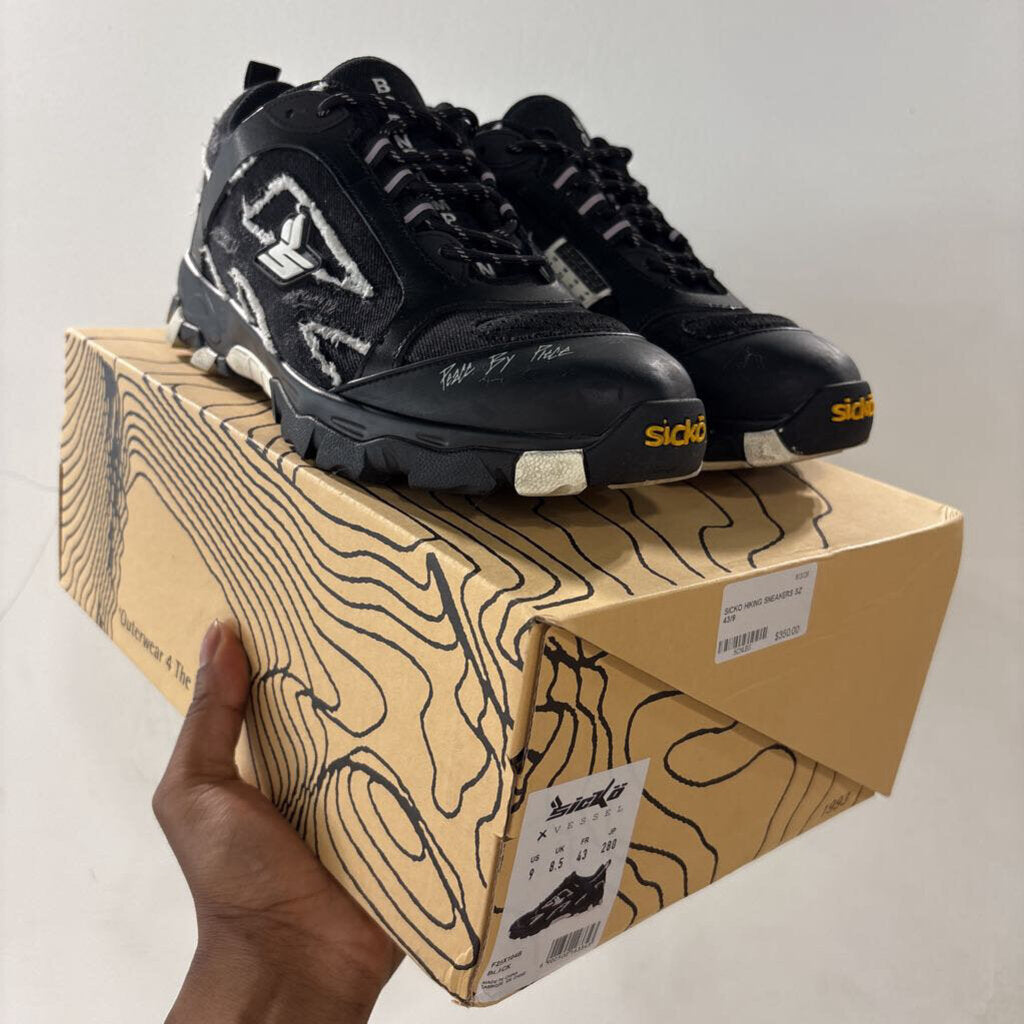 SICKO HIKING SNEAKERS SZ 43/9