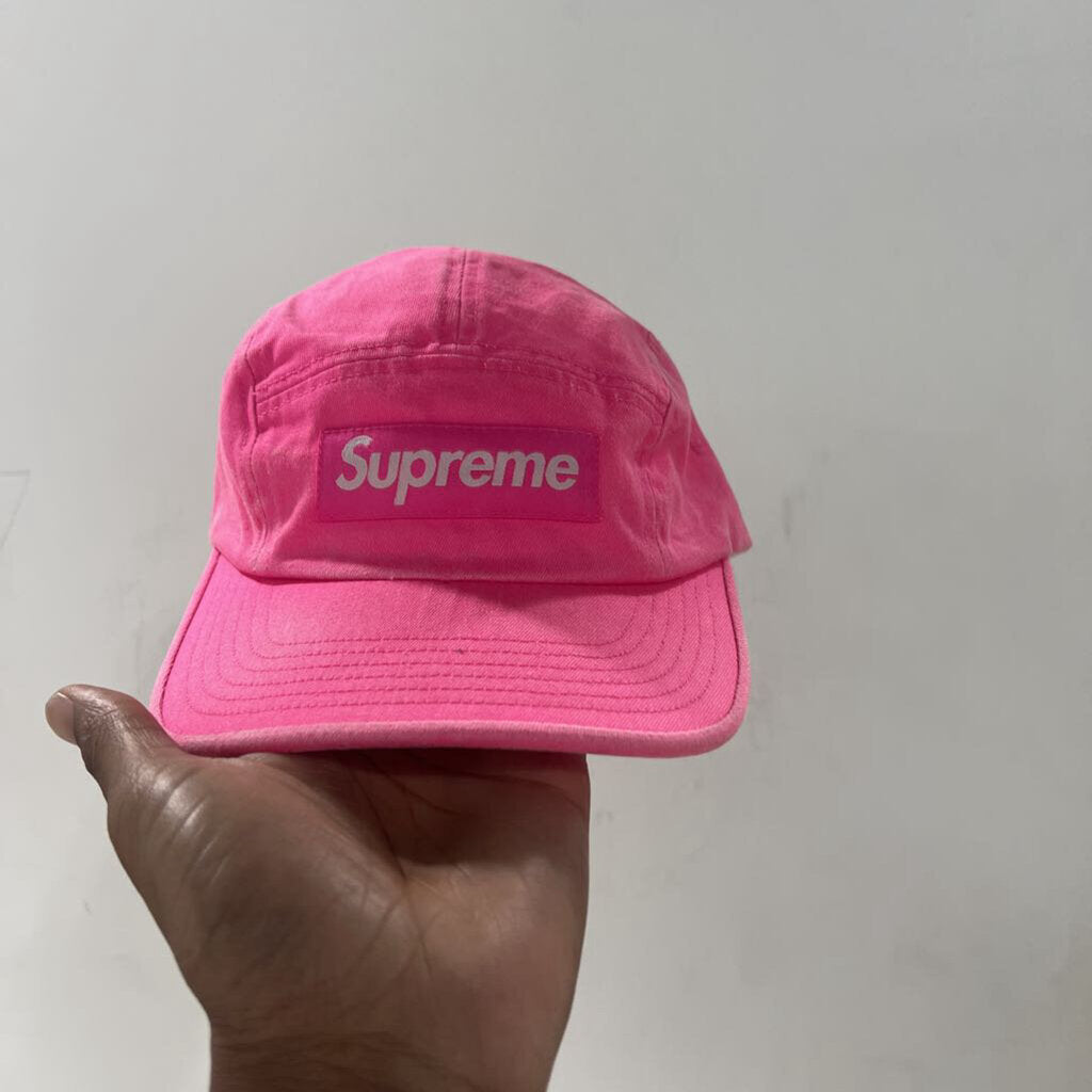 SUPREME 5 PANEL PINK