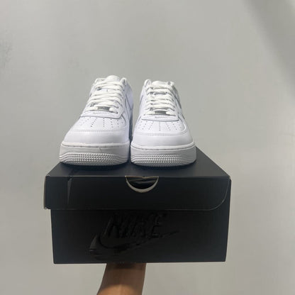 NEW SUPREME AIR FORCE 1 SZ 10.5