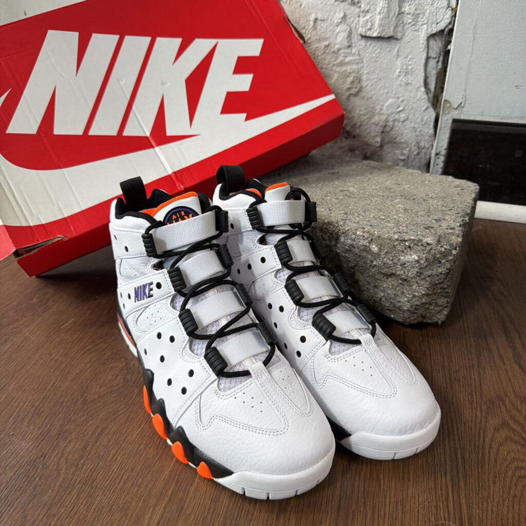 NIKE AIR BARKLEY SZ. 10 (BOX)