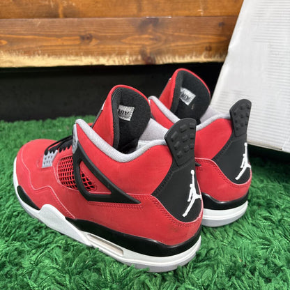 JORDAN 4 TORO BRAVO SZ. 11 (BOX)