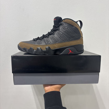 USED JORDAN 9 OLIVE SZ 10.5