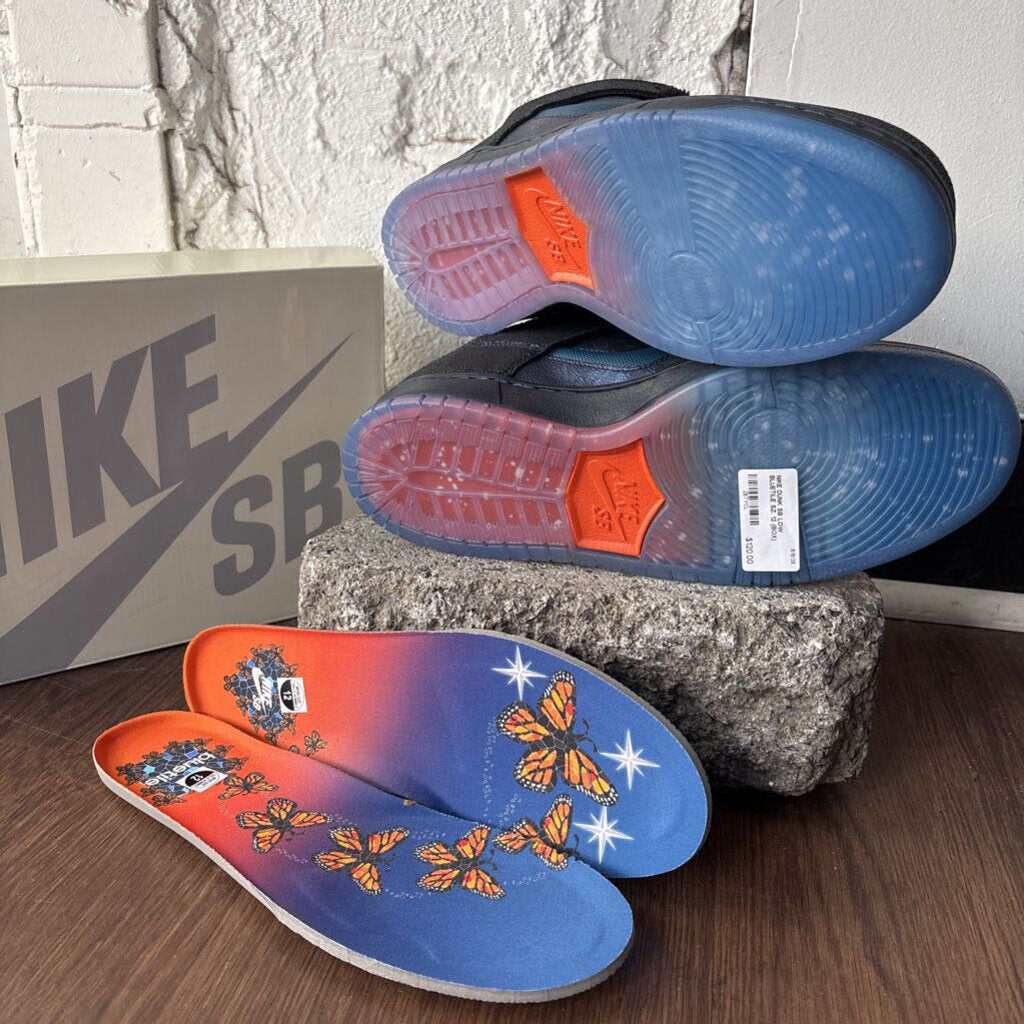 NIKE DUNK SB LOW BLUETILE SZ. 12 (BOX)