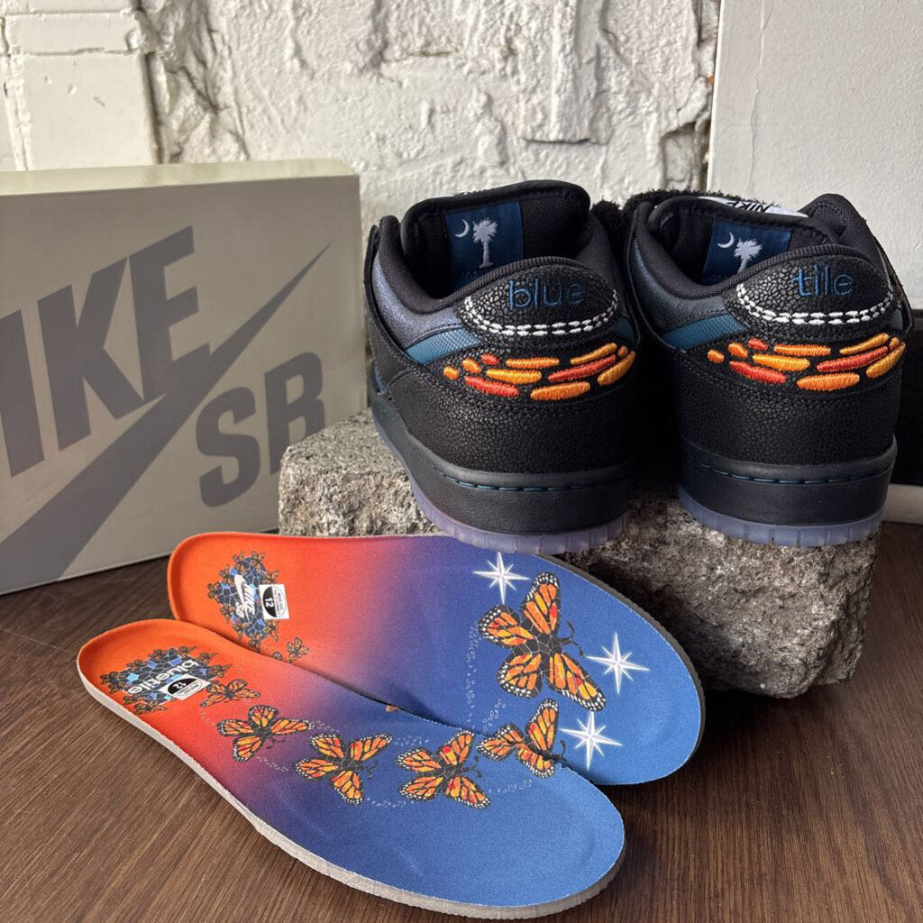 NIKE DUNK SB LOW BLUETILE SZ. 12 (BOX)