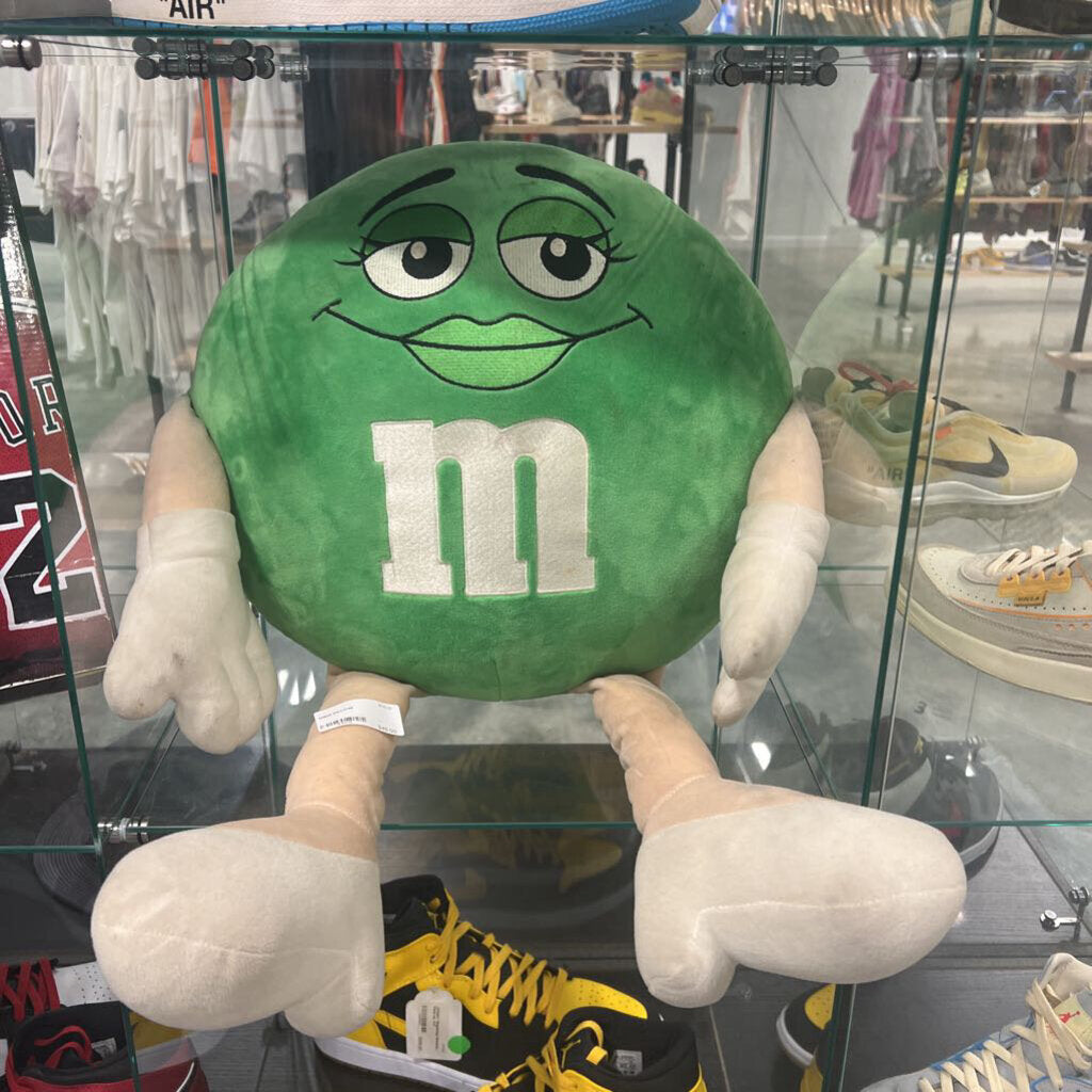M&M PILLOW