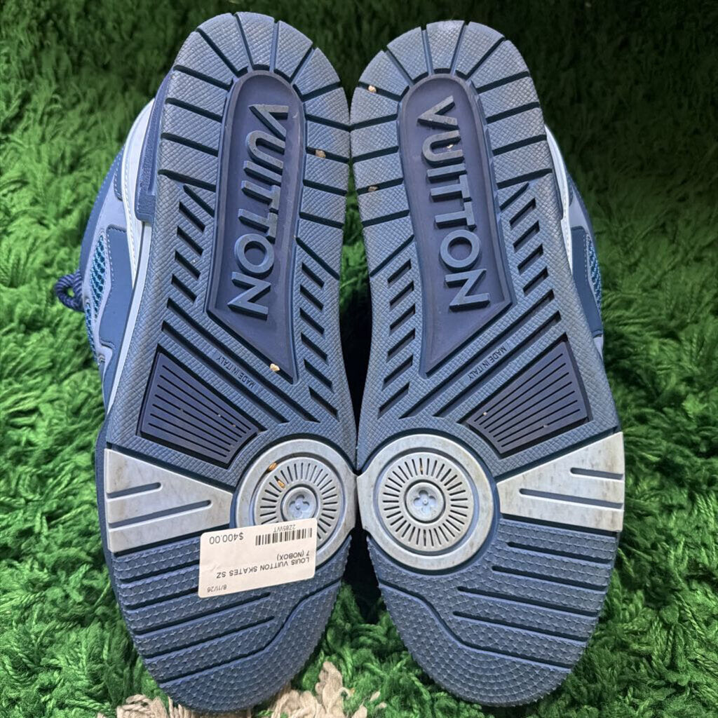 LOUIS VUITTON SKATES SZ 7 (NOBOX)
