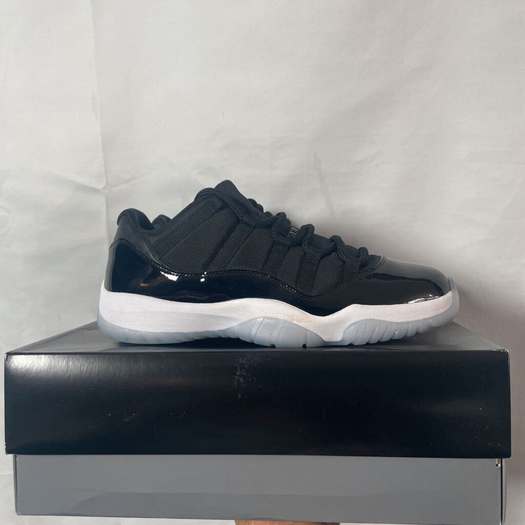 Jordan 11 Low Space jam Sz. 12