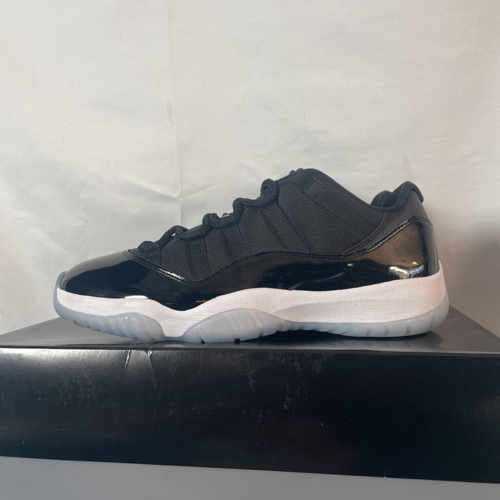 Jordan 11 Low Space jam Sz. 12
