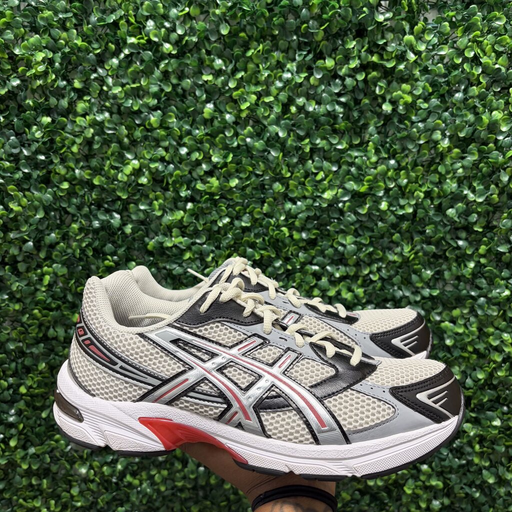 ASICS GEL 1130 RED/WHITE/BLACK SZ 10